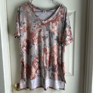 Sew In Love ~ Floral Hi-Lo Tee